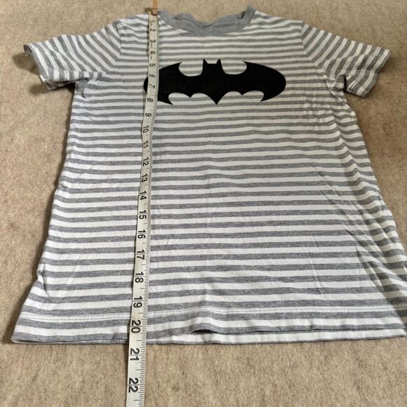 Hanna Andersson Batman Gray White Stripe T-shirt Kids 10/140cm Graphic Comics - Picture 4 of 7